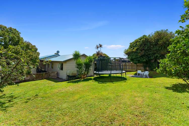 83 Huia Street Waikanae_13