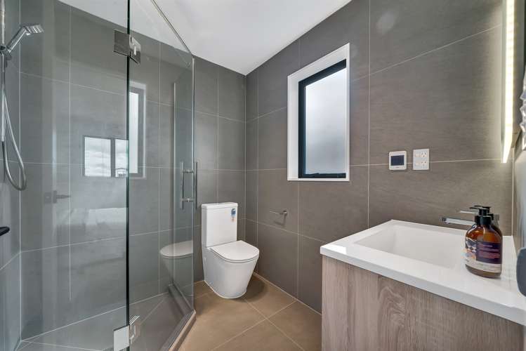 8 Rapunga Drive Hobsonville_13