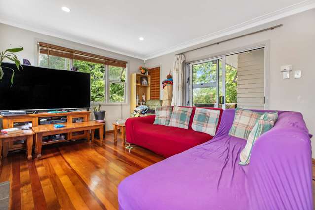 291 Swanson Road Ranui_3