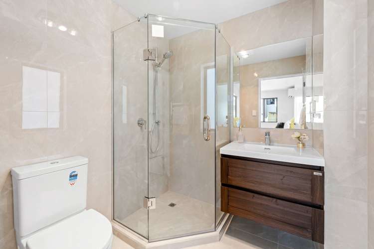 30 Windermere Crescent Blockhouse Bay_13