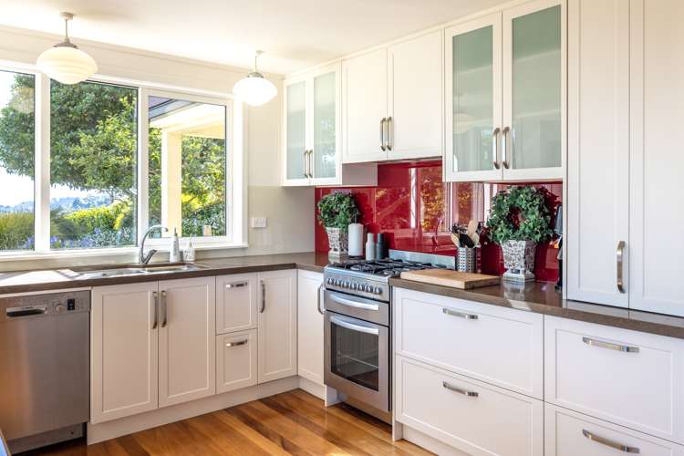 44 Queens Drive Oneroa_7