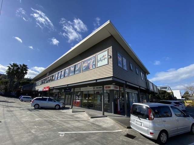 High Exposure retail opportunity | Browns Bay