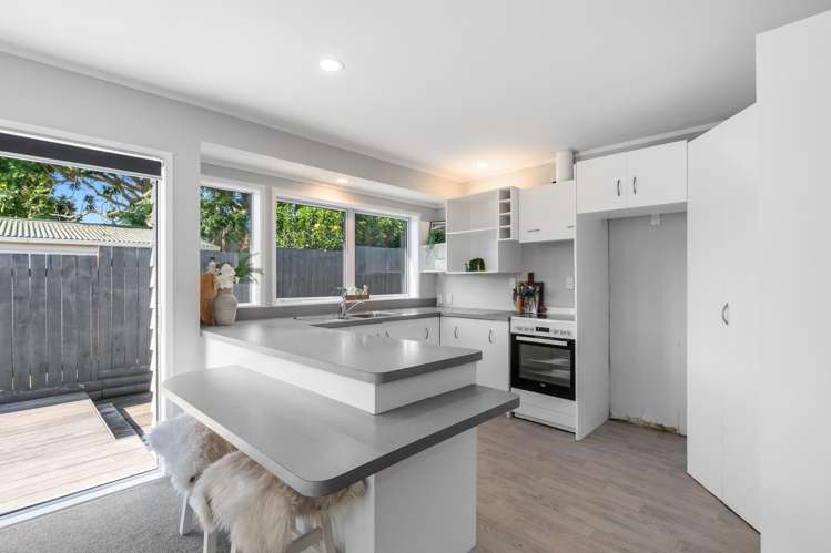 75b Smiths Road Matua_6