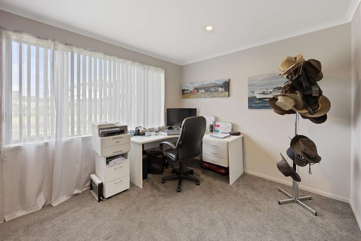 20 Sir Lincoln Drive_5