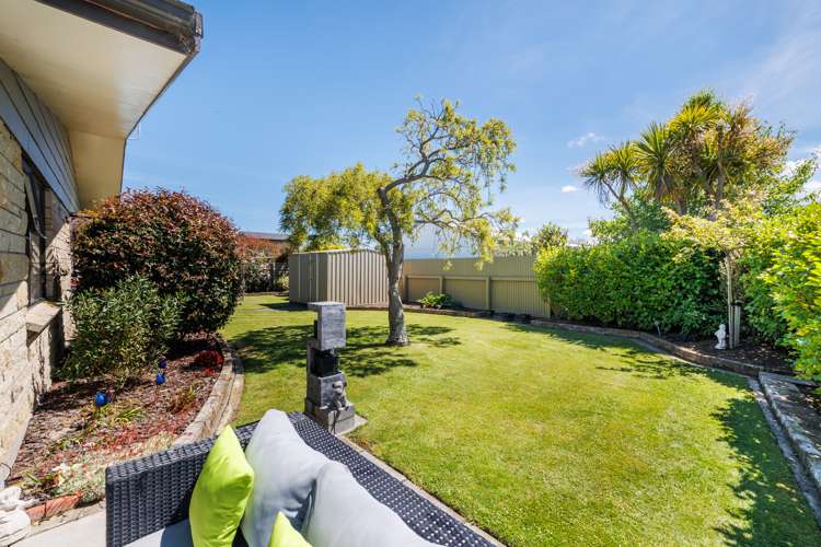 8 Willowbank Crescent Feilding_11