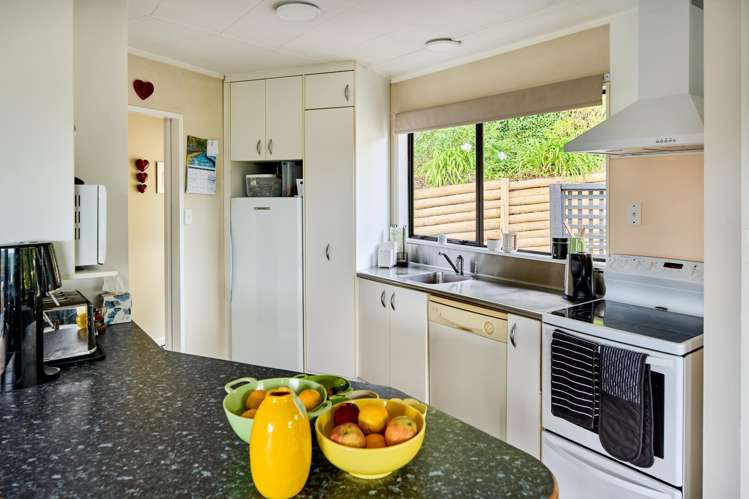1/13 Eskdale Road Papakowhai_3