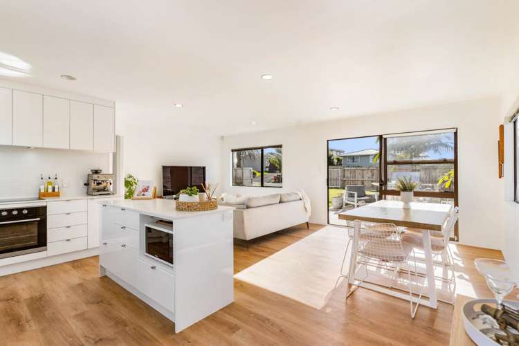 63a Albatross Road Red Beach_3