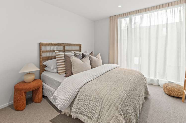 2/22 Clissold Street Merivale_17