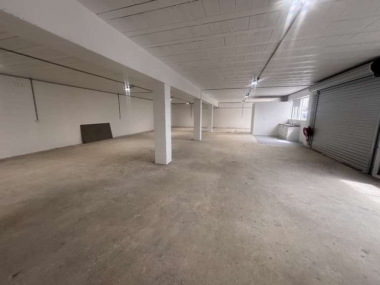 184 McLeod Road Te Atatu South_4