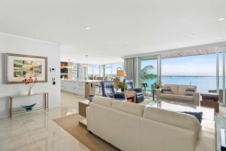 206/283 Wakefield Quay Stepneyville_4