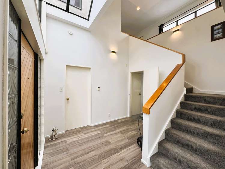 84 Churchill Drive Taradale_8