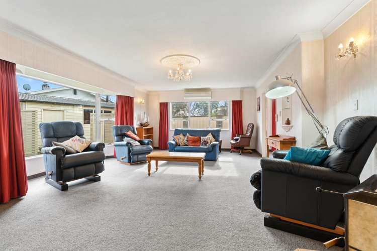 65 Park Road Carterton_2