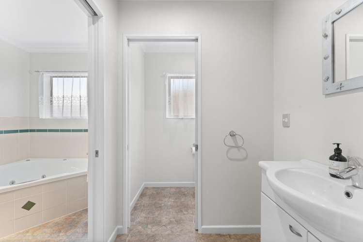 26 Norman Close The Gardens_12