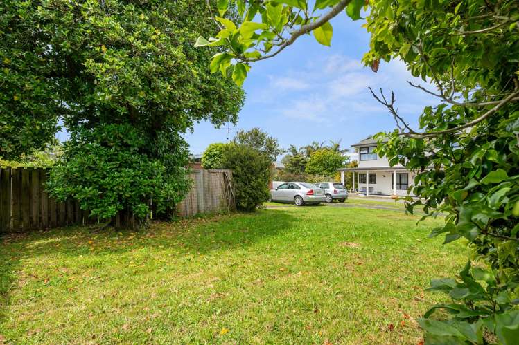 53 Centreway Road Orewa_12