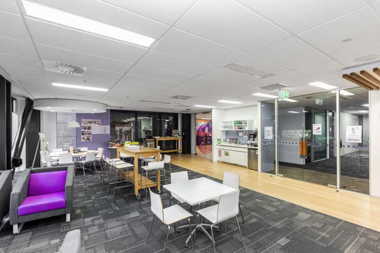 12 Moorhouse Avenue Addington_12