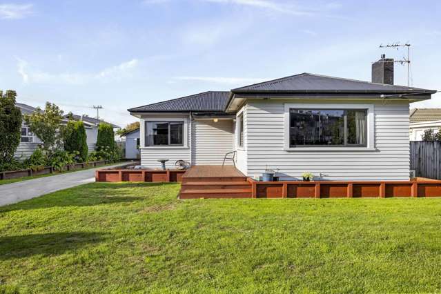 112 Glover Road Hawera_1