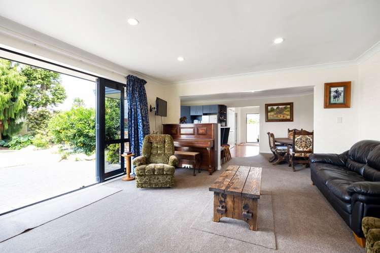 5 Newfield Drive Fairview Downs_5