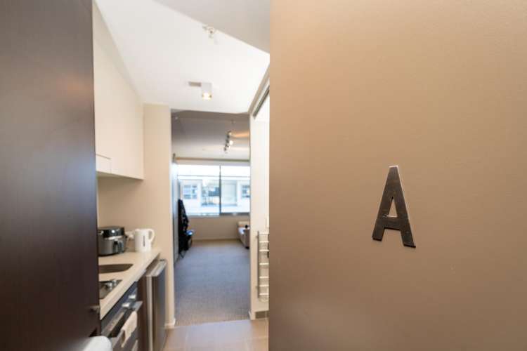 S404/28 Torrens Terrace Mount Cook_13