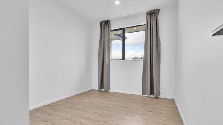 35 Graeme Foote Street Darfield_14