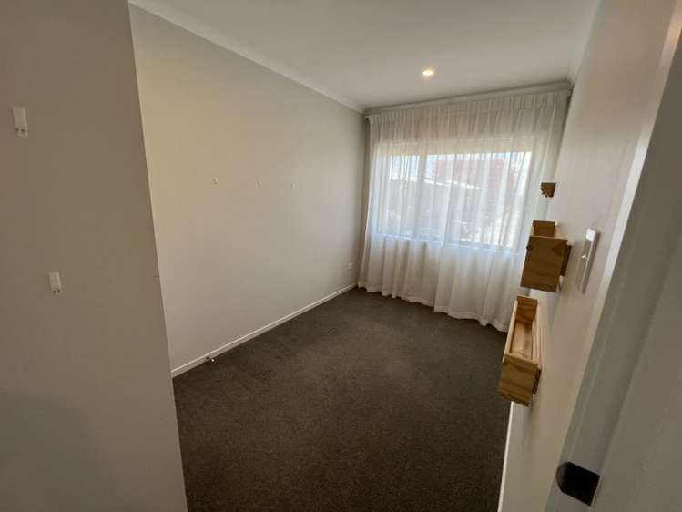 37 Walter Merton Road Hobsonville_12