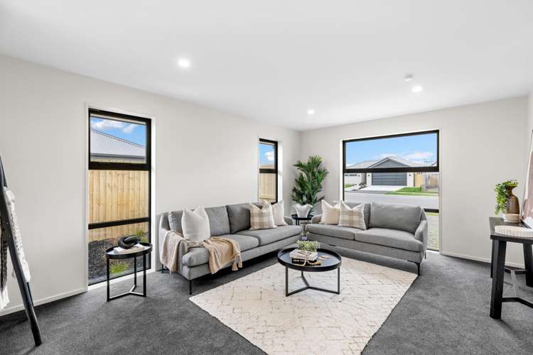 142 Ed Hillary Drive_5