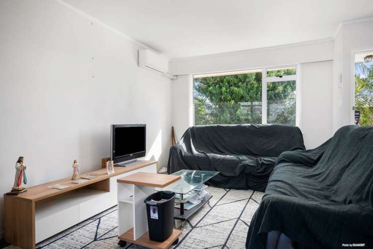 2/24A Vine Street Mangere East_2