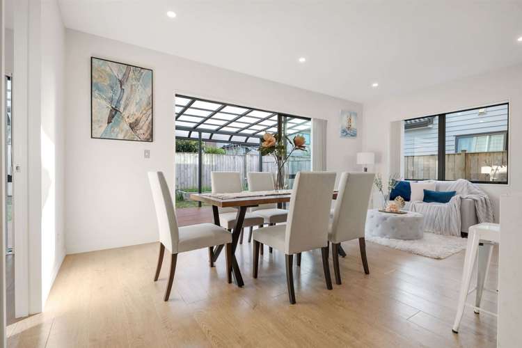 6 Hinoki Way Flat Bush_12