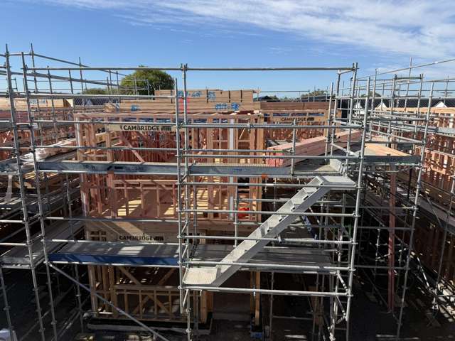 3/10 Fend Street Chartwell_1