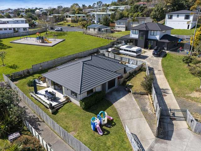 Near New Brick & Tile Beauty!