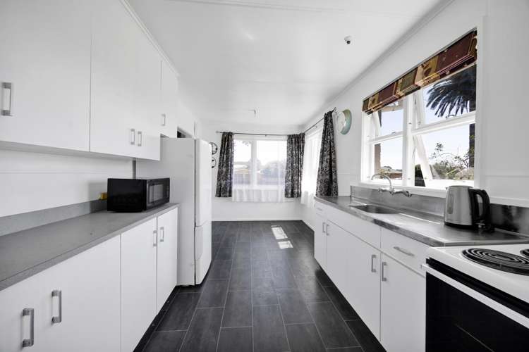 15a Pratt Street Waitara_2