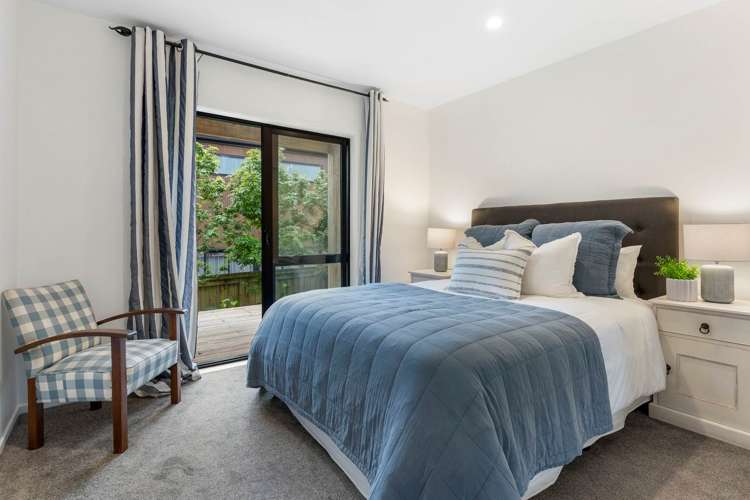 1/12 Surville Place Mairangi Bay_15