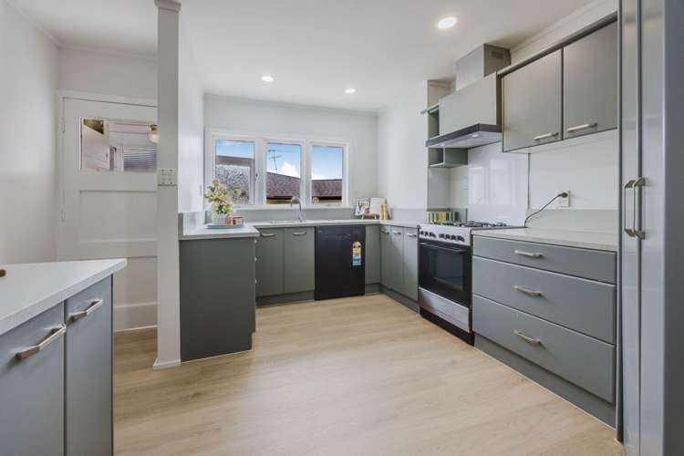 37 Onslow Road Papakura_5