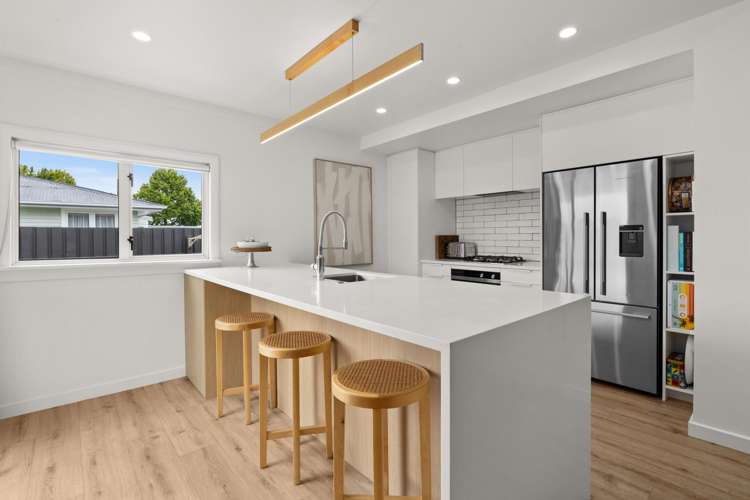 915 Lawrence Street Akina_1