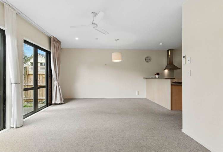 26/11 The Avenue Albany_4