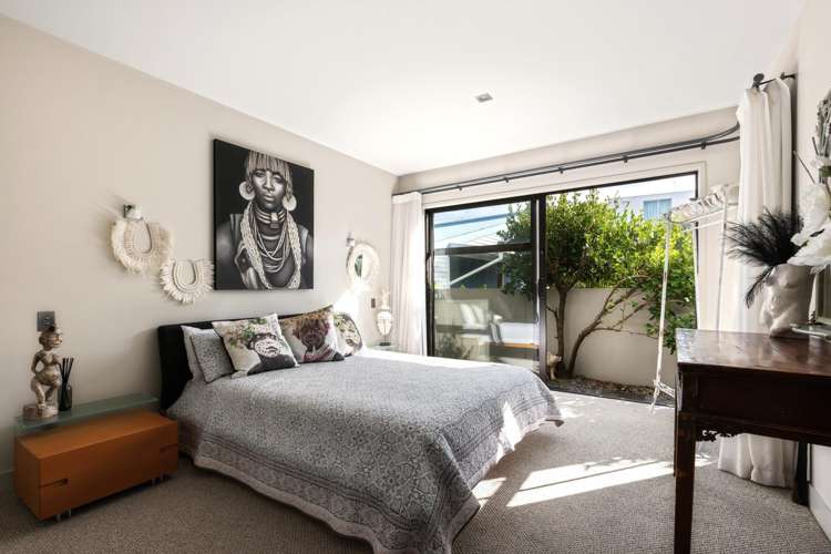 98 Harbour Drive Otumoetai_24