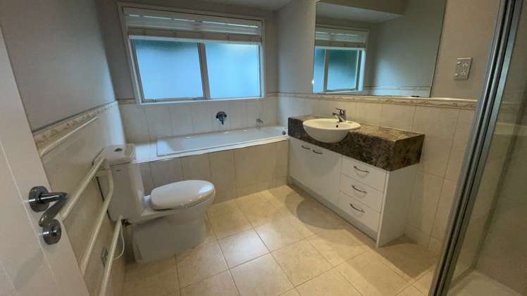 16 Araminta Place Beachlands_9