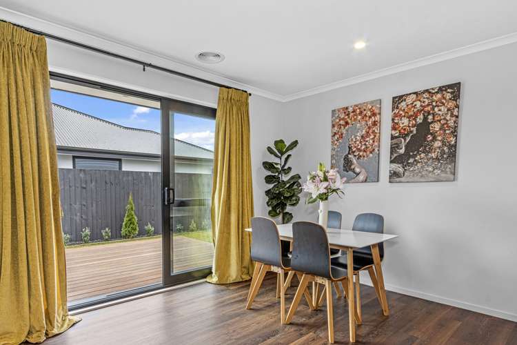 53 Selfe Crescent Burwood_6