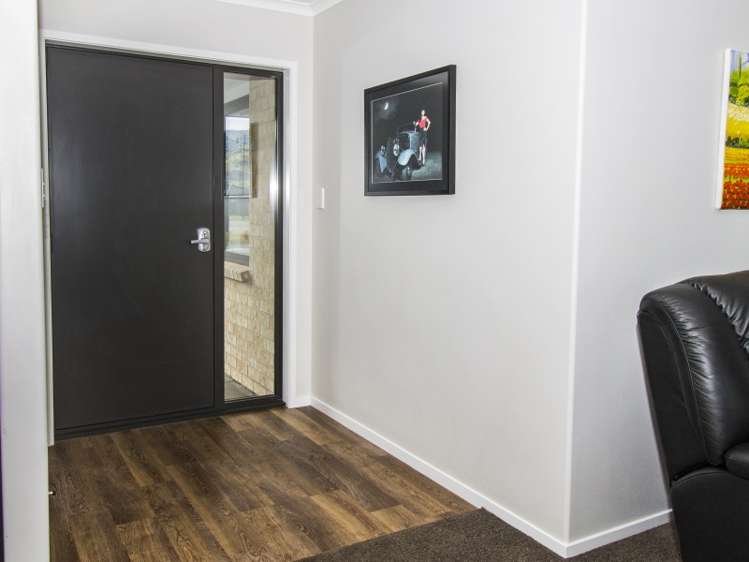 23 Magnetic Place Cromwell_4