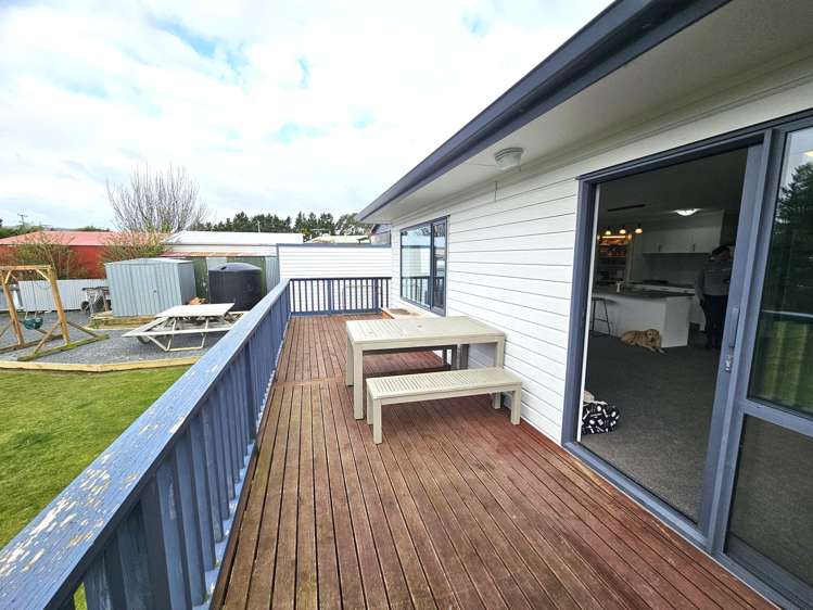 8 Macandrew Street Owaka_12