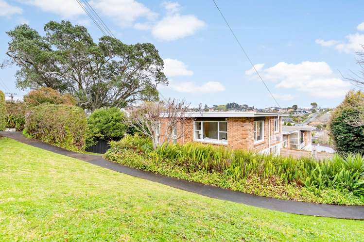 1/120 Orakei Road_0