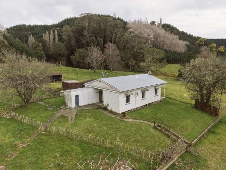 921 Ongo Road Hunterville_1