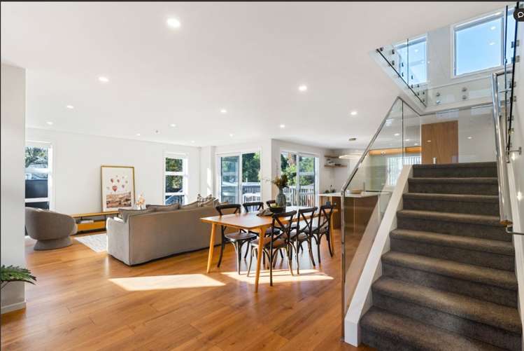 62A Vandeleur Avenue Birkdale_12