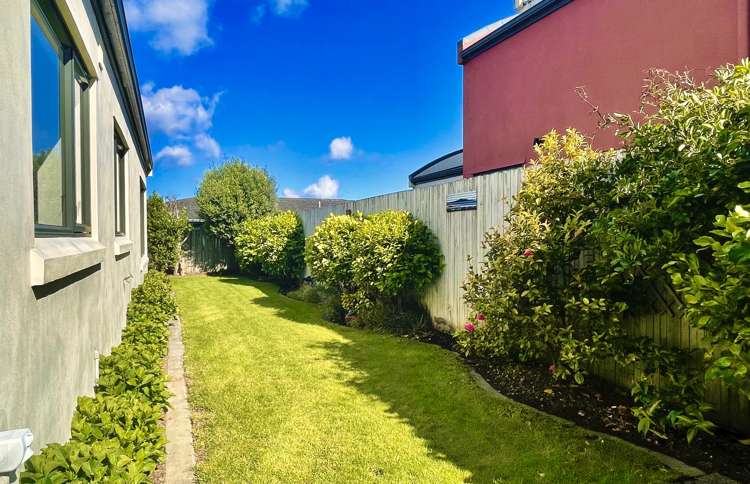 28b James Cook Drive Whitby_8