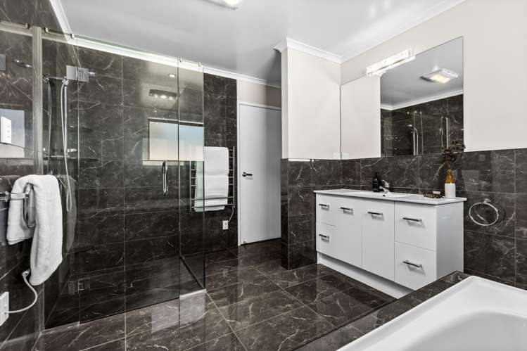 14 Arbuckle Road Frimley_20