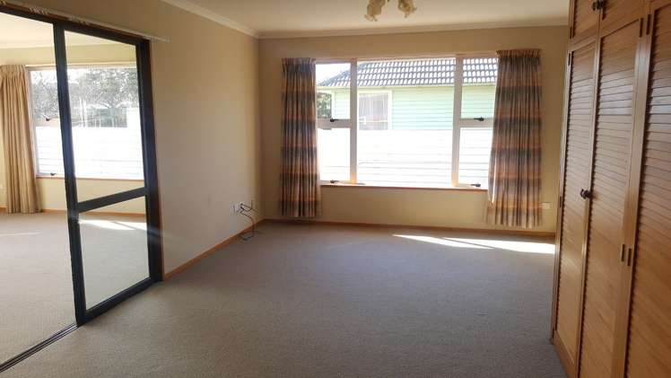 60 Bush Road Mosgiel_3