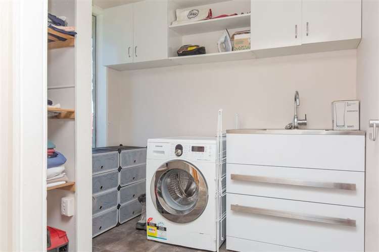 11 Frye Crescent Albert Town_14