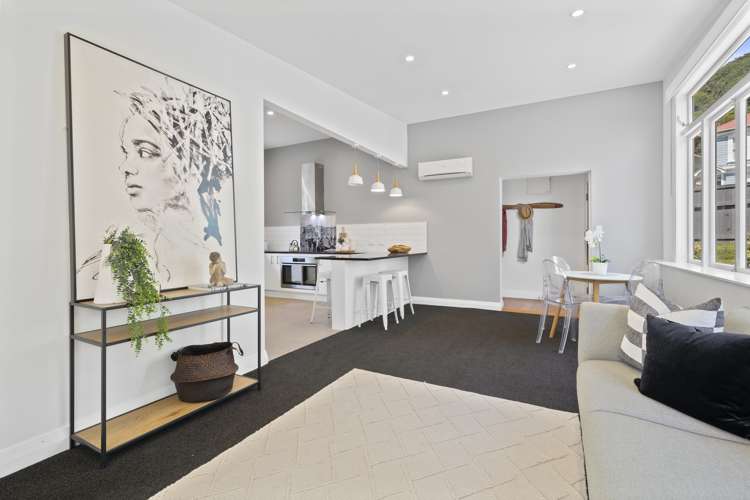 203 Sutherland Road Lyall Bay_3