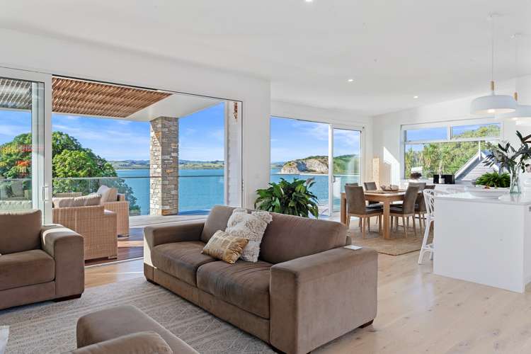 170 Beach Road Onerahi_2