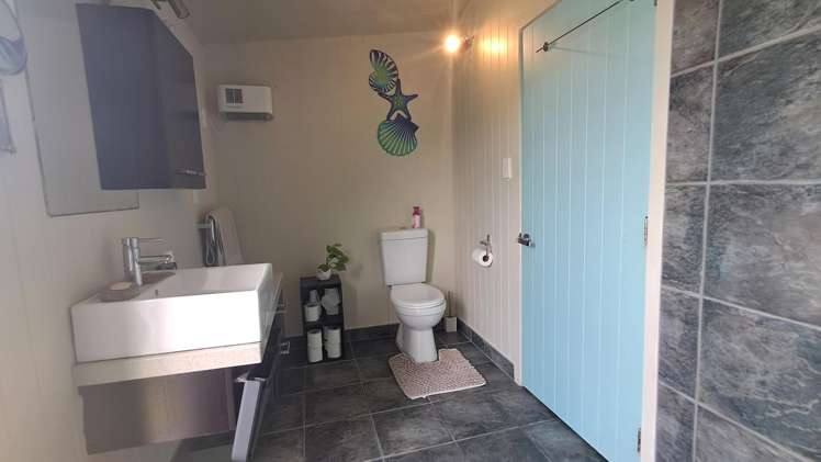 15 Cook Street Carters Beach_8