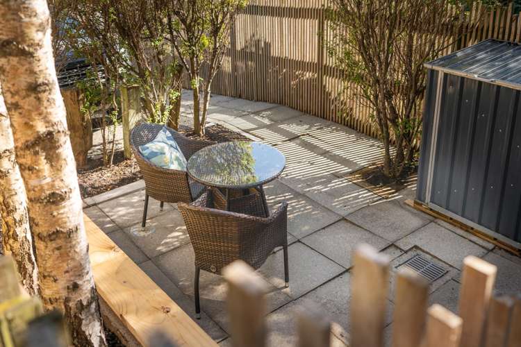 1b Manley Terrace Newtown_17